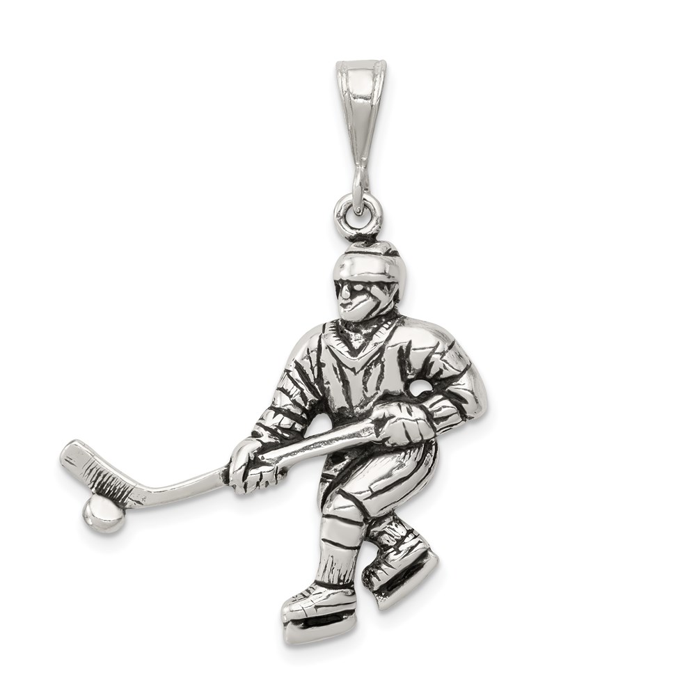 QC7817.jpg Sterling Silver Antiqued Hockey Player Charm - Image 1