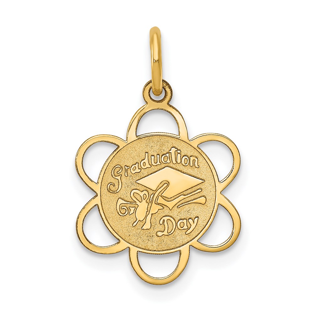XAC685.jpg 14k GRADUATION DAY Scalloped Edge Charm - Image 1